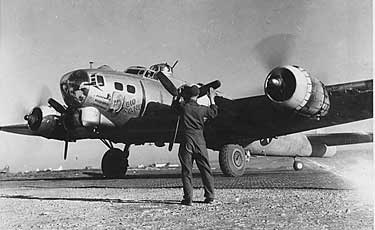 Boeing B-17 Flying Fortress Picture www.zenoswarbirdvideos.com